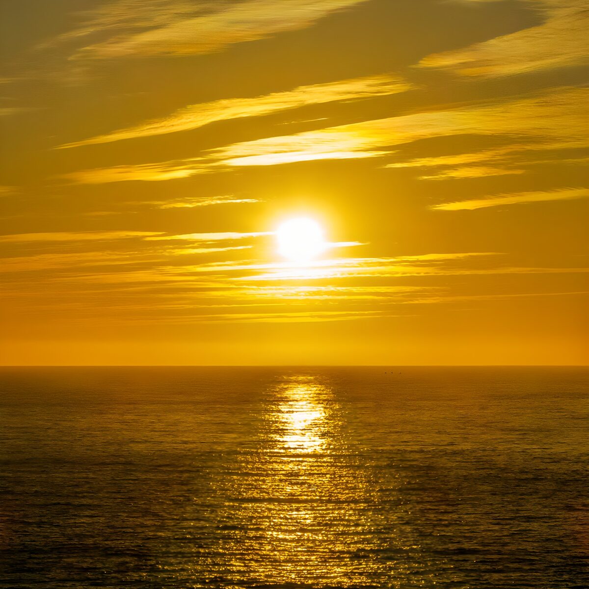 Golden sun over the open sea