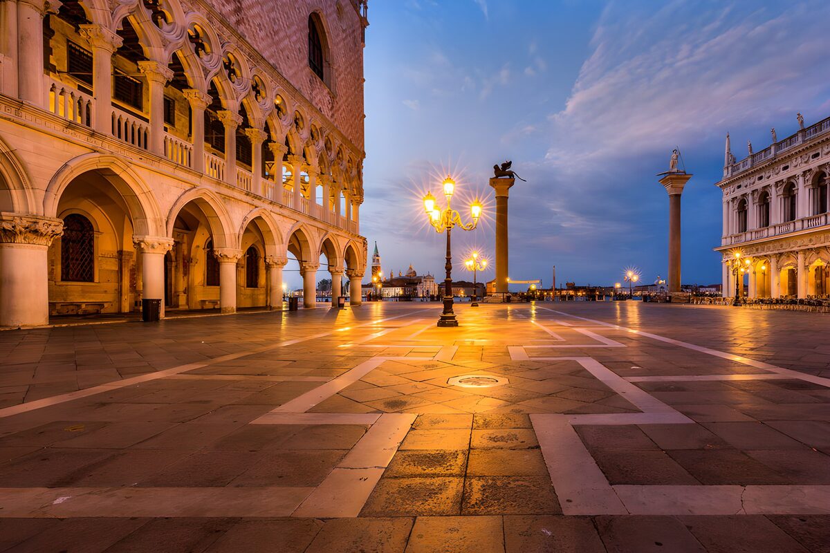Doge’s Palace and square at twilight