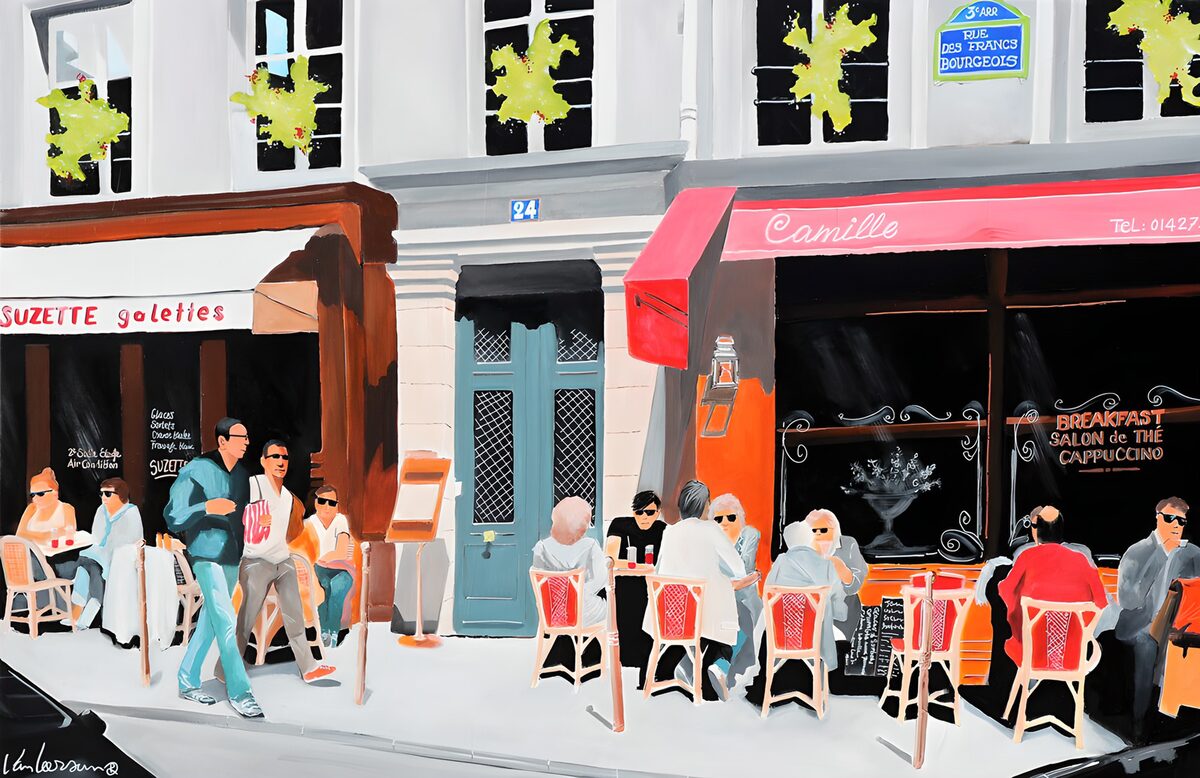 A lively Paris café terrace
