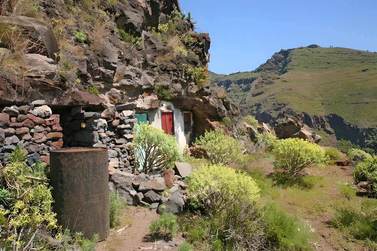 Cave house in the mountain sunshine